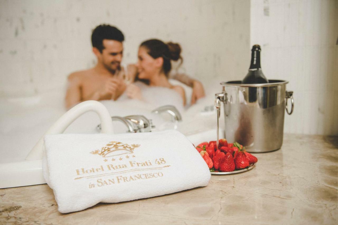 Hotel Rua Frati 48 In San Francesco Modena Ngoại thất bức ảnh