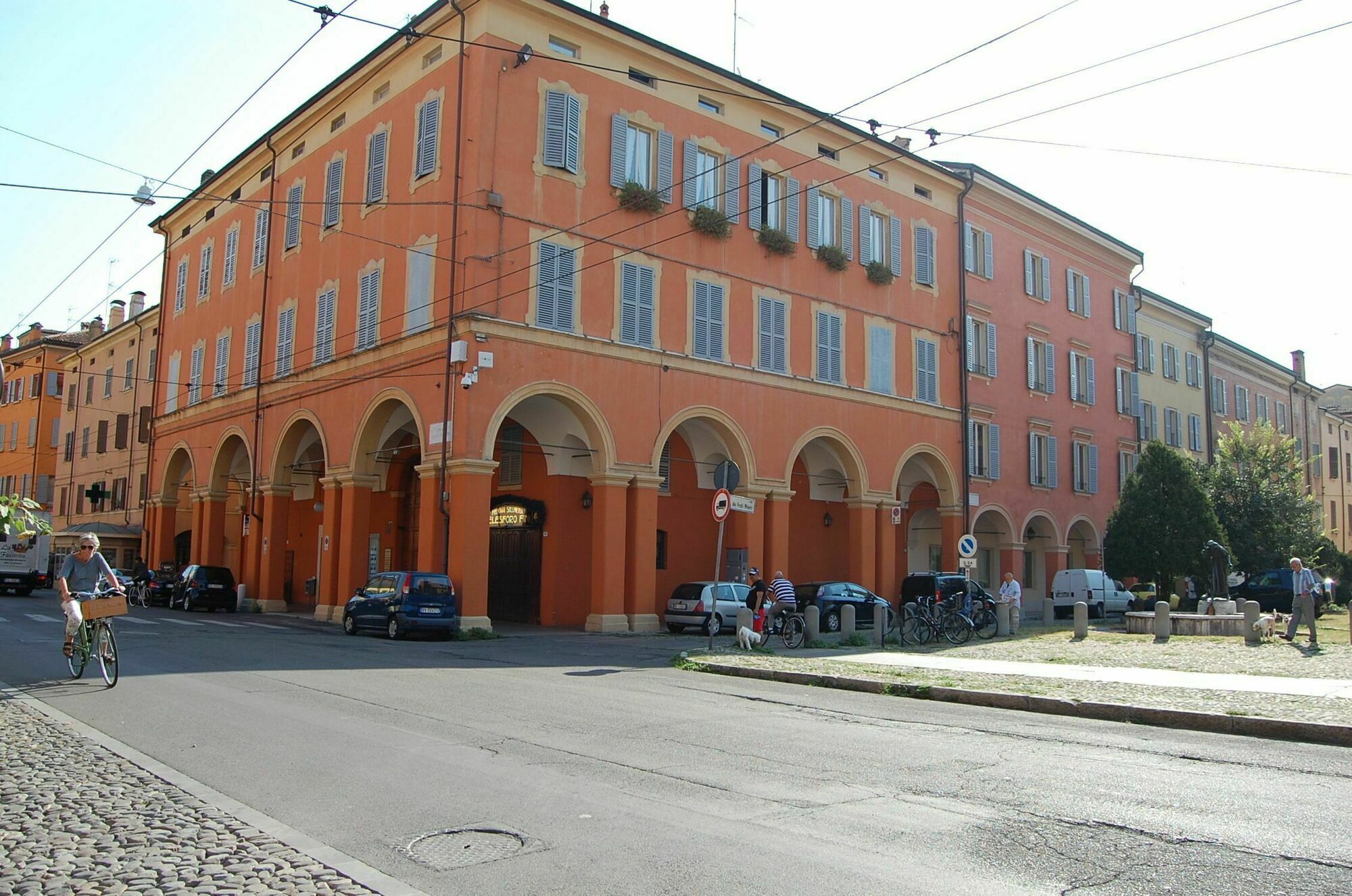 Hotel Rua Frati 48 In San Francesco Modena Ngoại thất bức ảnh