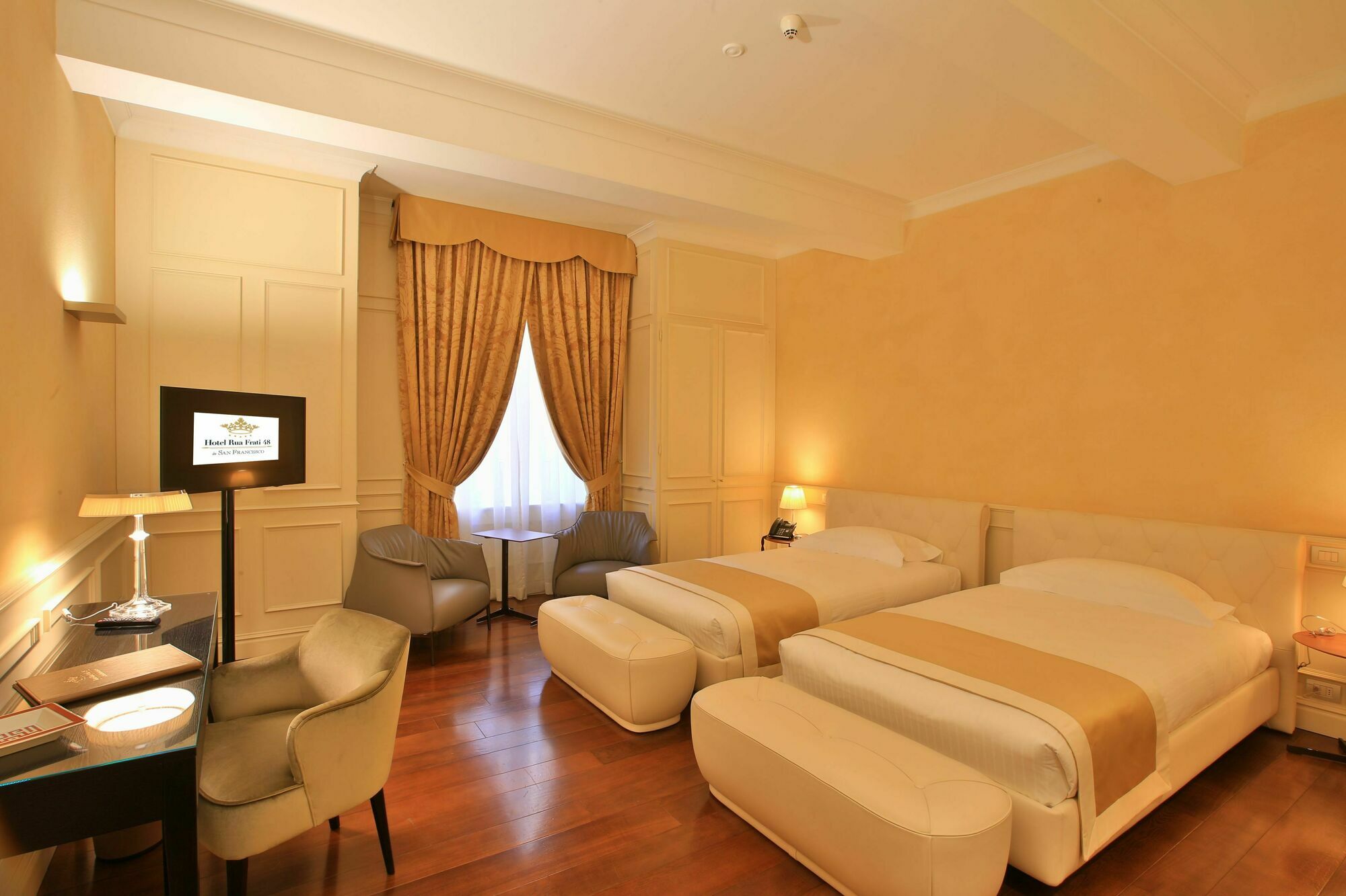 Hotel Rua Frati 48 In San Francesco Modena Ngoại thất bức ảnh